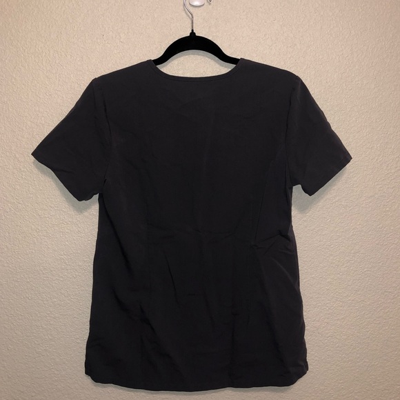 figs scrub top - Picture 2 of 3